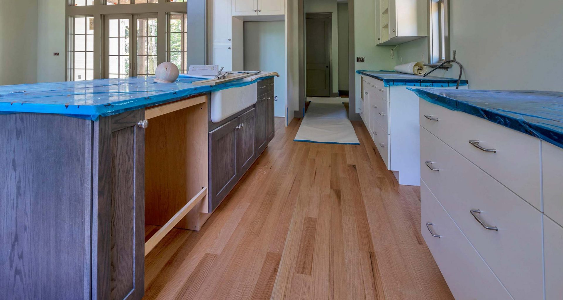 450_Barrington_interior_08.jpg