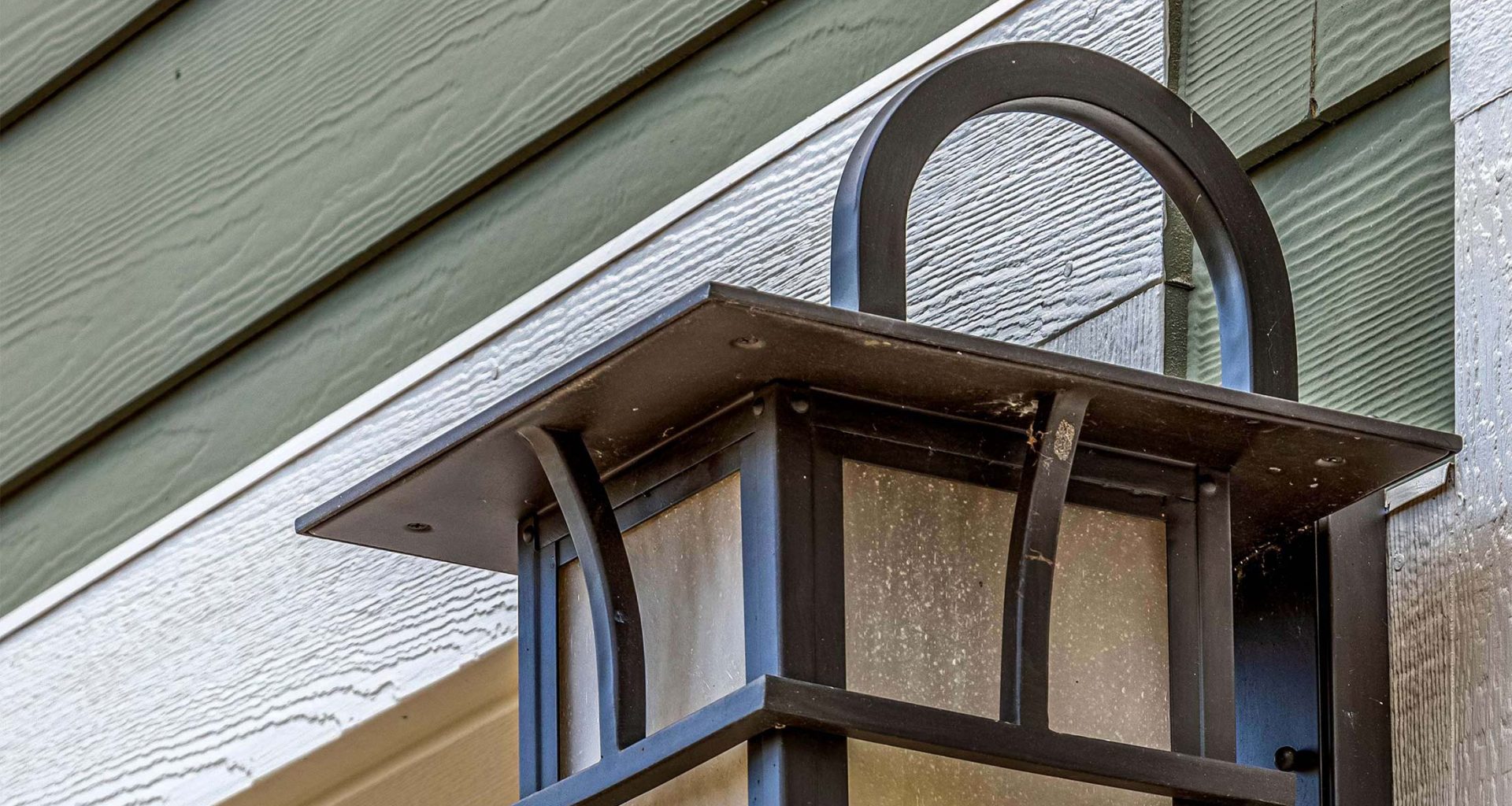 7 Mave Ln_EXTERIOR_05.jpg
